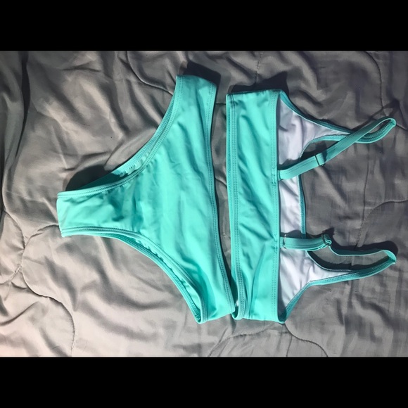 Mint Bikini - Picture 4 of 4